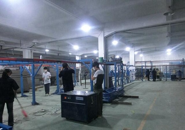 建德倉庫貨架靜電噴涂現場