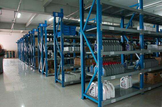 300平方米倉庫貨架展示圖